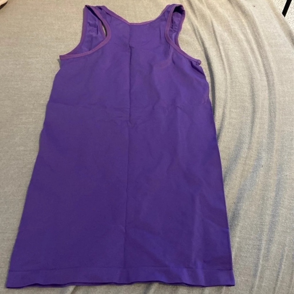 New balance seamless tank - Picture 3 of 3